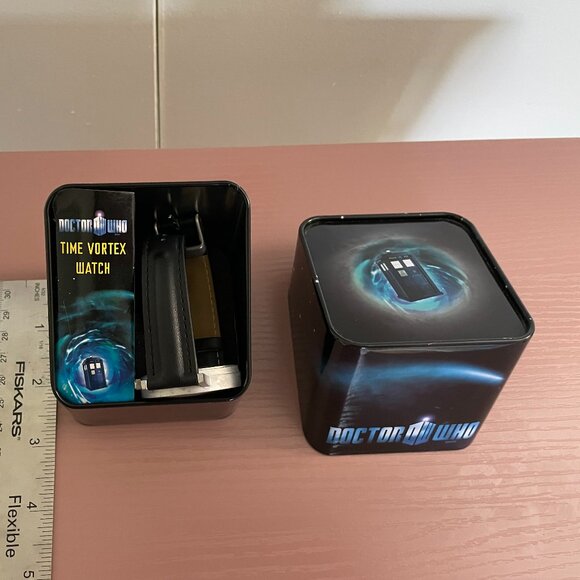 Tardis Dr Who Watch With Box from the Unemployed Philosopher's Guild - Picture 1 of 16